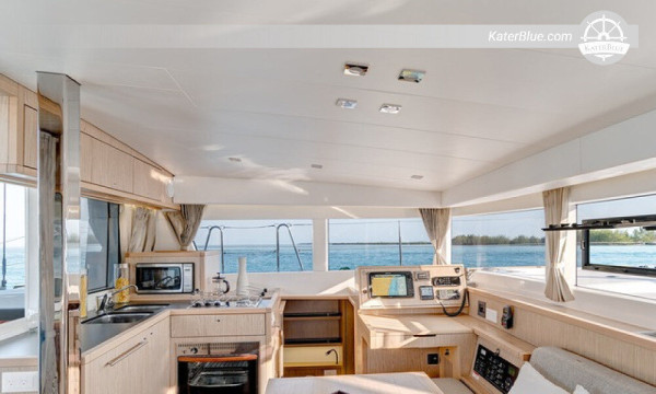 Роскошный катамаран Lagoon 39 с 6 каютами, Афины, Греция