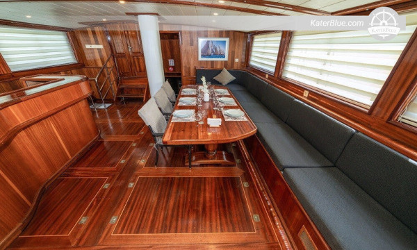 Croisière bleue avec un équipage professionnel de 6 personnes à Bodrum, en Turquie