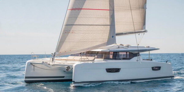 6-каютный катамаран Fountaine Pajot Astrea 42Athens-Greece