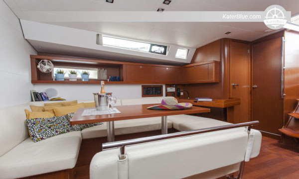 4 cabins sailing yacht Oceanis 45 Lefkada-Greece