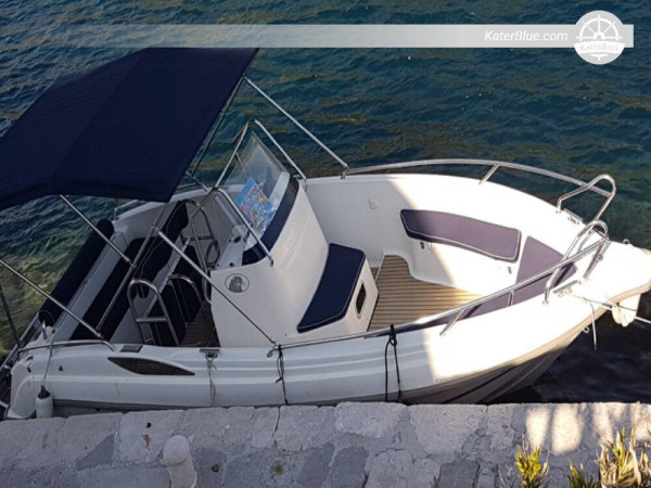 Uttern speedboat offering cruising services Kotor-Montenegro