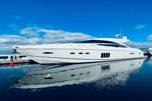 Half day cruise high-performance Motor yacht Pershing 72S Mykonos, Greece