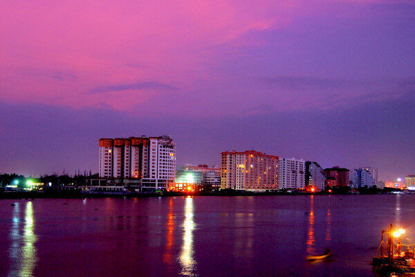 Enjoy yummy dinner on a boat with back waters Kerala-India