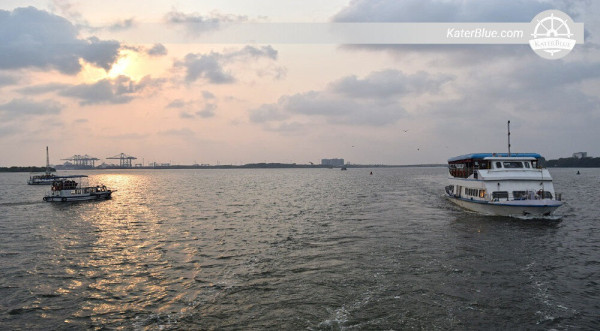 Sunset excursion on a super boat for 50 passengers Kerala-India