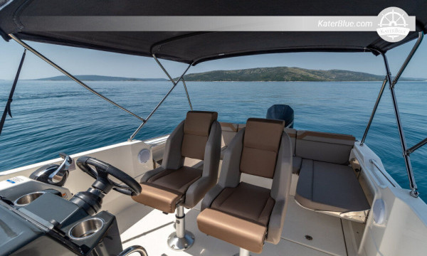 Memorable cruise experience Brac &amp; Solta Trogir-Croatia