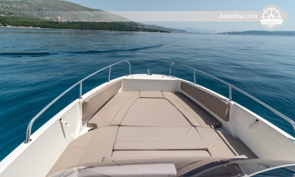 Charming vacation &amp; blue waters swim Trogir-Croatia