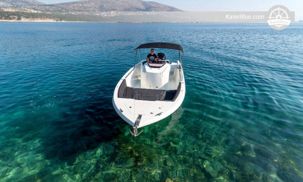 Een dagje aan de Adriatische Zee om Trogir, Kroatië te bezoeken.