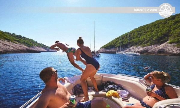 Das türkisfarbene Wasser genießen – Trogir, Kroatien