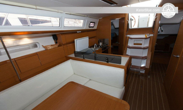 Perfect sailboat day-charter Mellieha-Malta