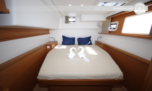 Fully-crewed private catamaran Cienfuegos, Cuba