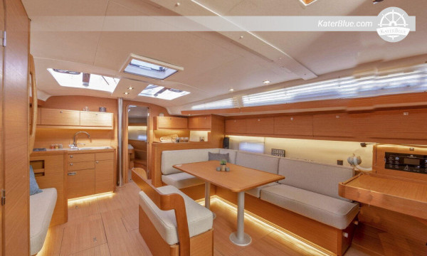 Weekly sailing yacht bareboat charter Sardinia, Italy