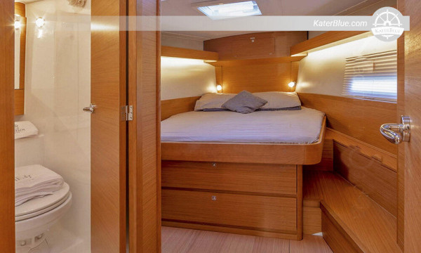 Weekly sailing yacht bareboat charter Sardinia, Italy