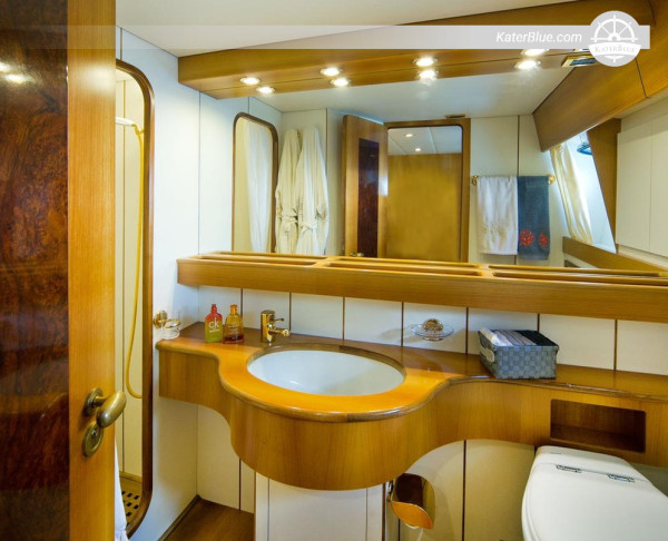 Motor Yacht Charter Ghibli 22 στη Χιμάρα, Αλβανία