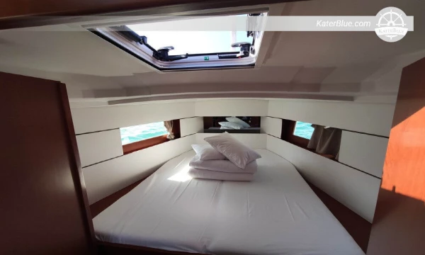 Veleiro Beneteau para aluguel semanal em Dubrovnik, Croácia.