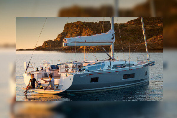 Partida semanal de veleiro Set Sail em Dubrovnik, Croácia.