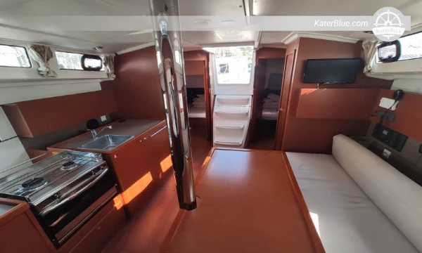 Veleiro Beneteau para aluguel semanal em Dubrovnik, Croácia.