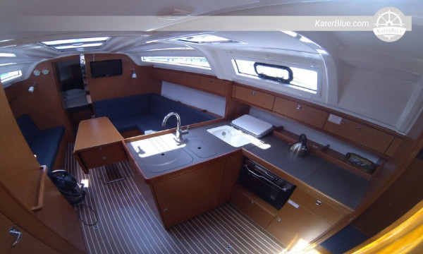 Ideal Bavaria Sail yacht weekly charter Sicily-Italy