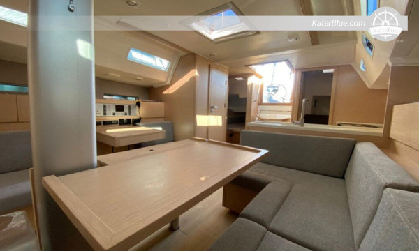 Brand new More yacht weekly charter Sicily-Italy