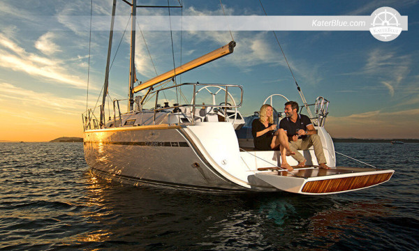 Noleggio settimanale di yacht ad Alimos, Grecia