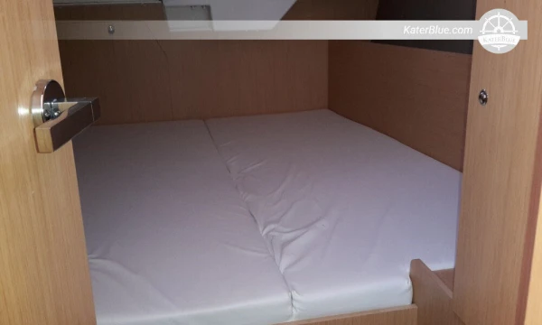 Location à la semaine d'un Oceanis 38 à Dubrovnik (Croatie)