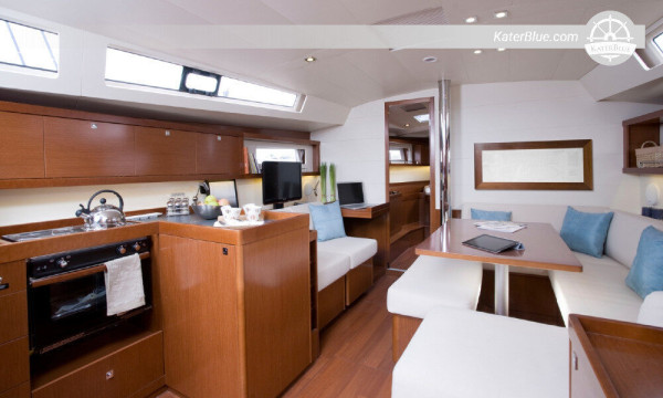 Charter settimanale intorno alle bellissime isole di Alimos, Grecia