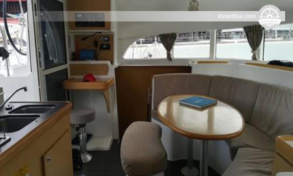 Luxury catamaran weekly charter Sicily-Italy