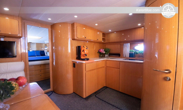 Ischia day charter on Uniesse yacht Napoli-Italy