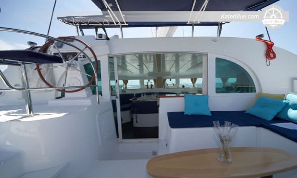 Luxury catamaran weekly charter Sicily-Italy