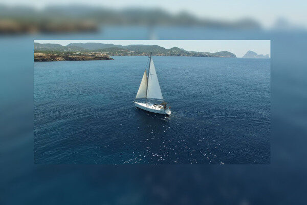 Zeiljacht Beneteau dagcharter Ibiza-Spanje