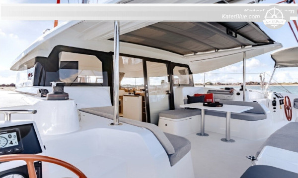 Charter settimanale intorno alle isole greche a Volos, Grecia