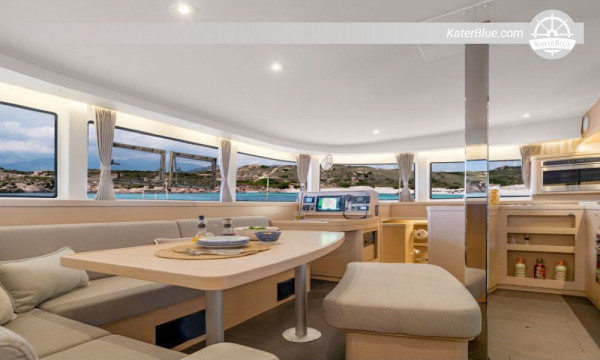 Unforgettable weekly Charter on an exquisite catamaran in Volos, Greece