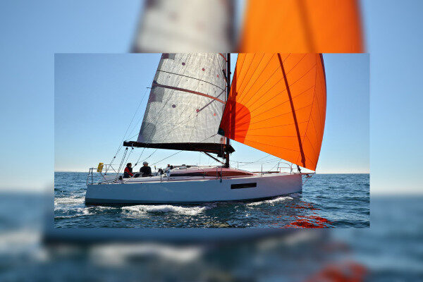 RM sailing yacht weekly charter La Rochelle-France
