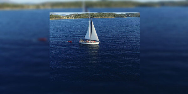 Aluguel exclusivo de iate à vela por 7 dias em Perigiali, Grécia.