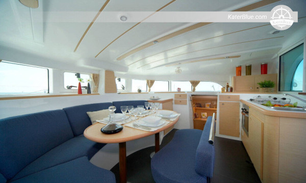 Catamarano di 3 ore a noleggio privato, Marbella Spagna