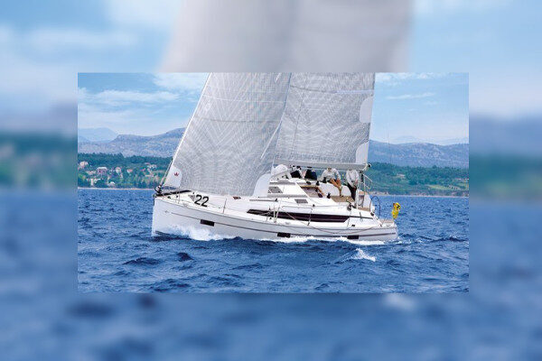 Barca a vela di lusso a noleggio settimanale a Vis-Croazia