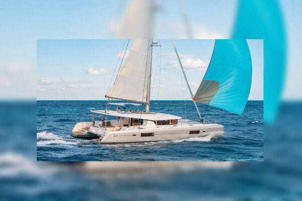 Catamarano perfetto per il viaggio in yachting Hvar, Croazia