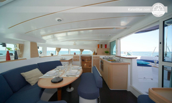 Catamarano di 3 ore a noleggio privato, Marbella Spagna