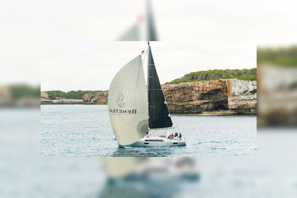Charter settimanale nave Beneteau perfetta Brac-Croazia