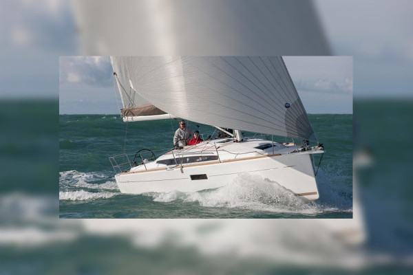 Charter settimanali disponibili su imbarcazione Jeanneau Brac-Croazia