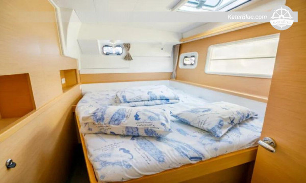 Noleggio settimanale di catamarano di lusso a Spalato, Croazia