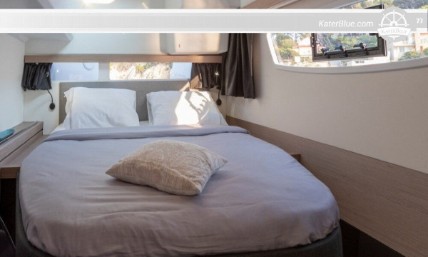 Summer Weekly Yacht Charter in Lisbon, Portugal