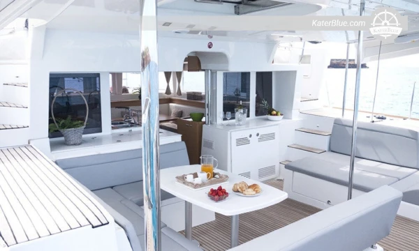 Lagoon 450 catamarano noleggio settimanale Ibiza-Spagna