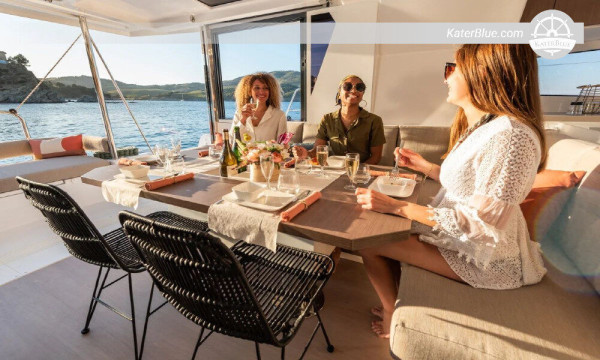 Catamarano Bali noleggio settimanale Formentera-Spagna