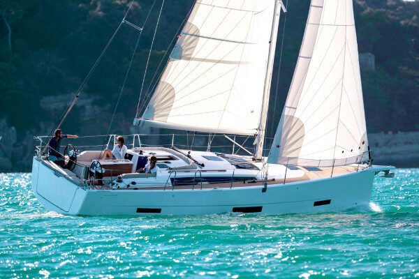 Duluxe yacht Day charter with skipper Mallorca-Spain