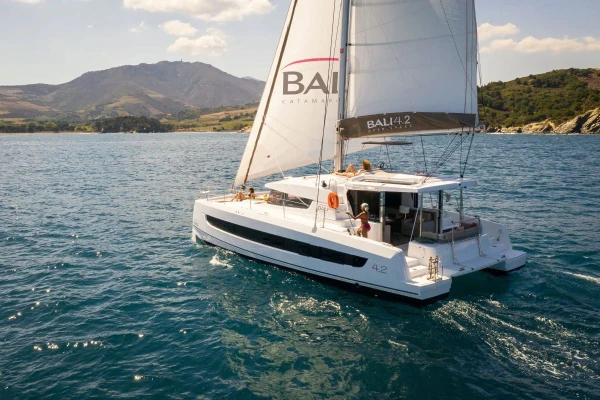 Catamarano di lusso Bali noleggio settimanale Ibiza-Spagna