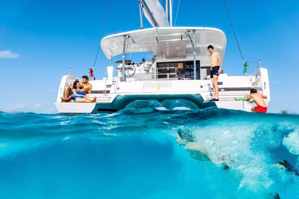 Luxurious weekly charter Milos-Greece