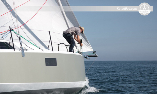 Pogo yacht weekly charters La Trinite-sur-mer-France