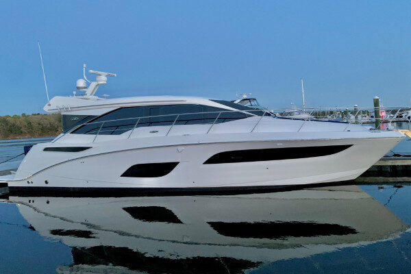 Noleggio nave Sea Ray al tramonto con skipper Marbella-Spagna