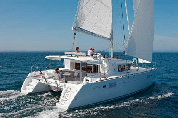 Barca lagunare al tramonto con skipper Marbella-Spagna