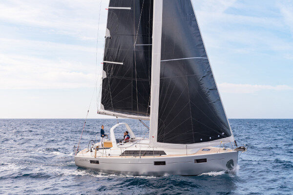 Beneteau yacht di giorno in affitto con skipper Marbella-Spagna